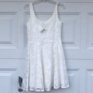 Women’s white Aeropostale Lace dress